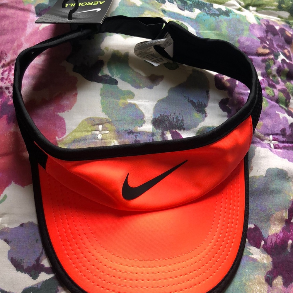 Nike Visor